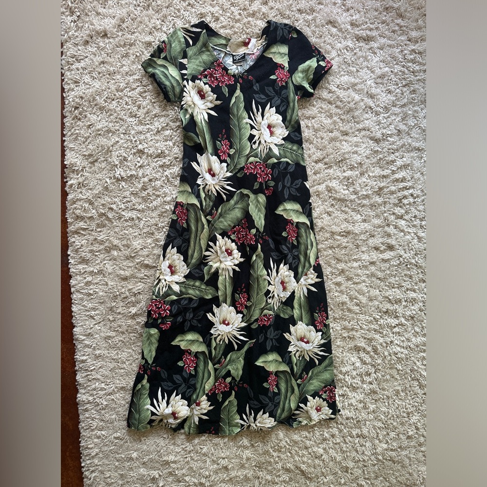 Vintage made in Hawaii, Hawaiian Shannon Marie Medium dress ❤️🫶